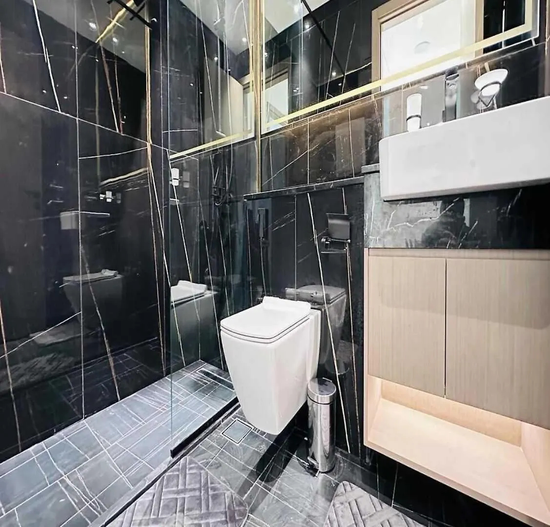 Oyo Home 1407 One Bedroom Apartments Binghatti Emerald Dubai