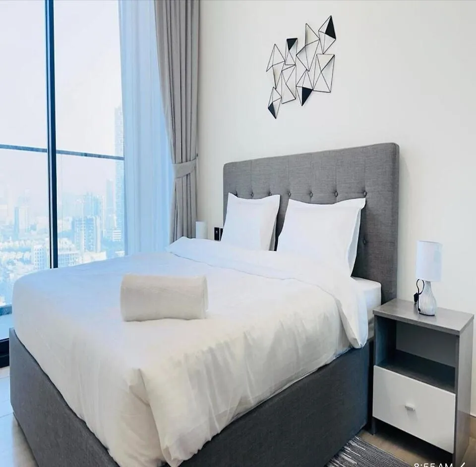 Oyo Home 1407 One Bedroom Apartments Binghatti Emerald Dubai